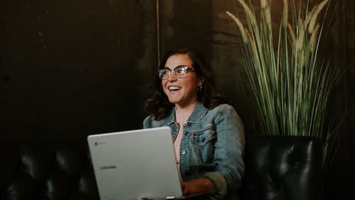 Preview image for post: How to Host Large Virtual Events — And Do It For Free